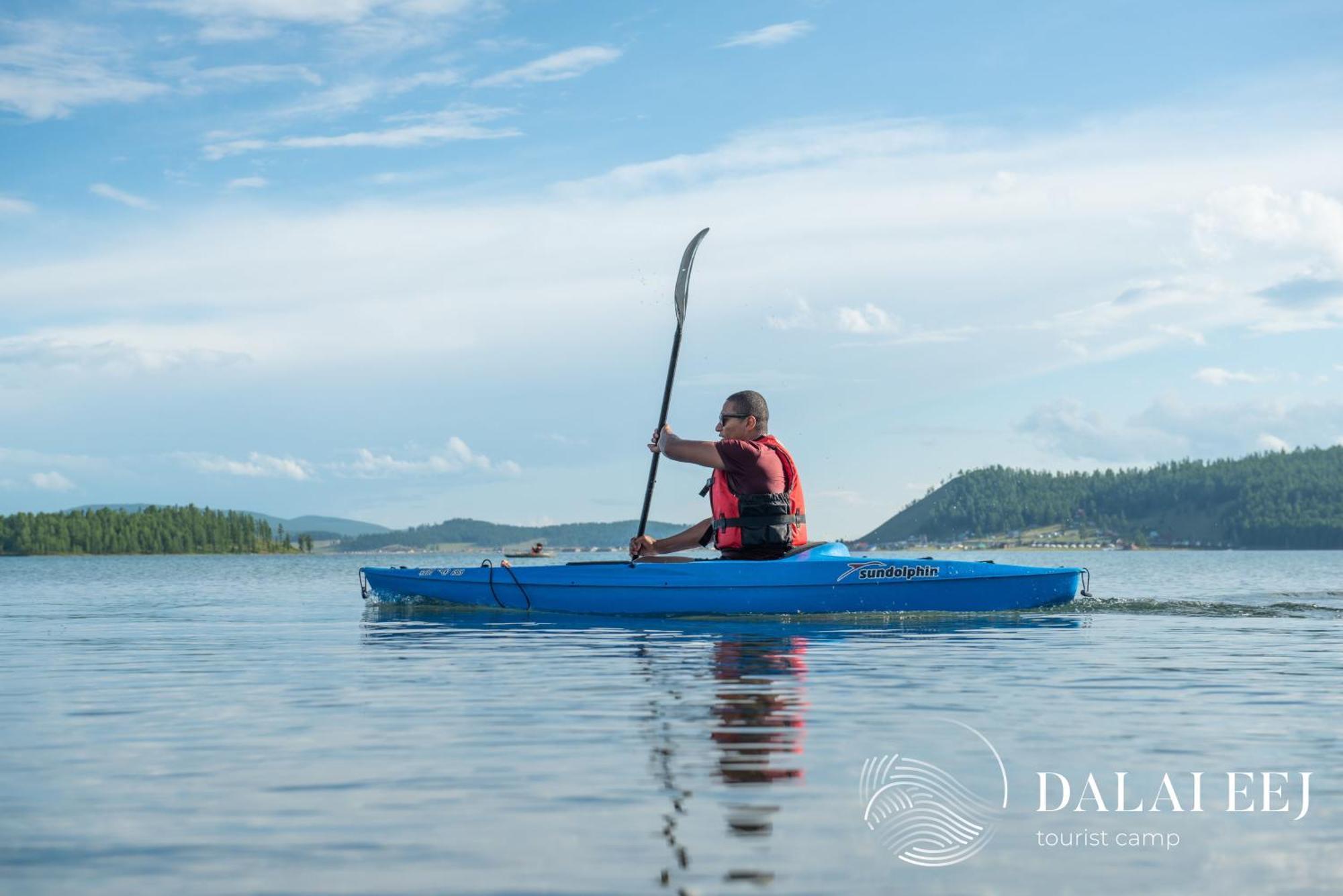 Dalai Eej Resort On Pristine Khuvsgul Lake Khyaktil Exterior photo