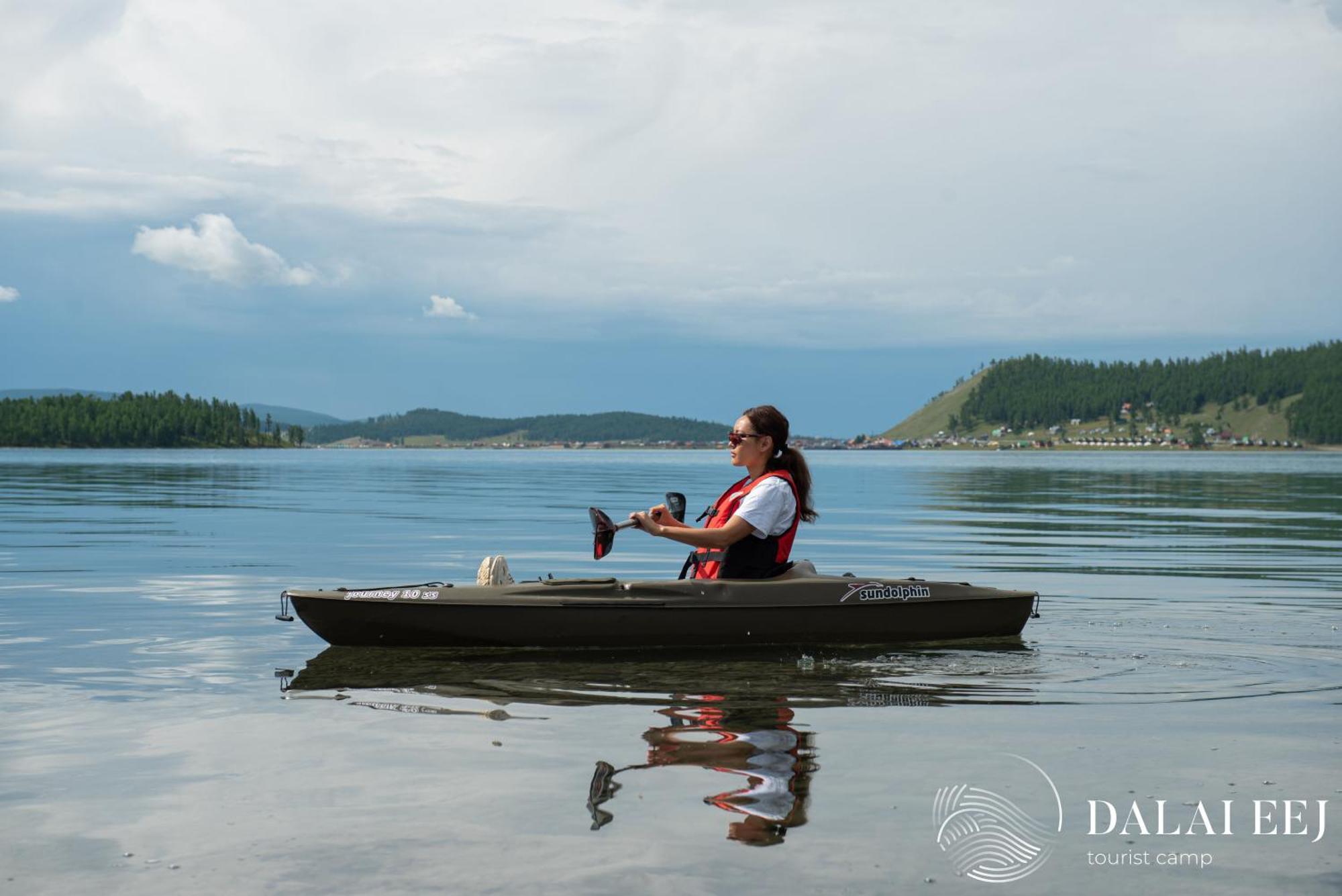 Dalai Eej Resort On Pristine Khuvsgul Lake Khyaktil Exterior photo