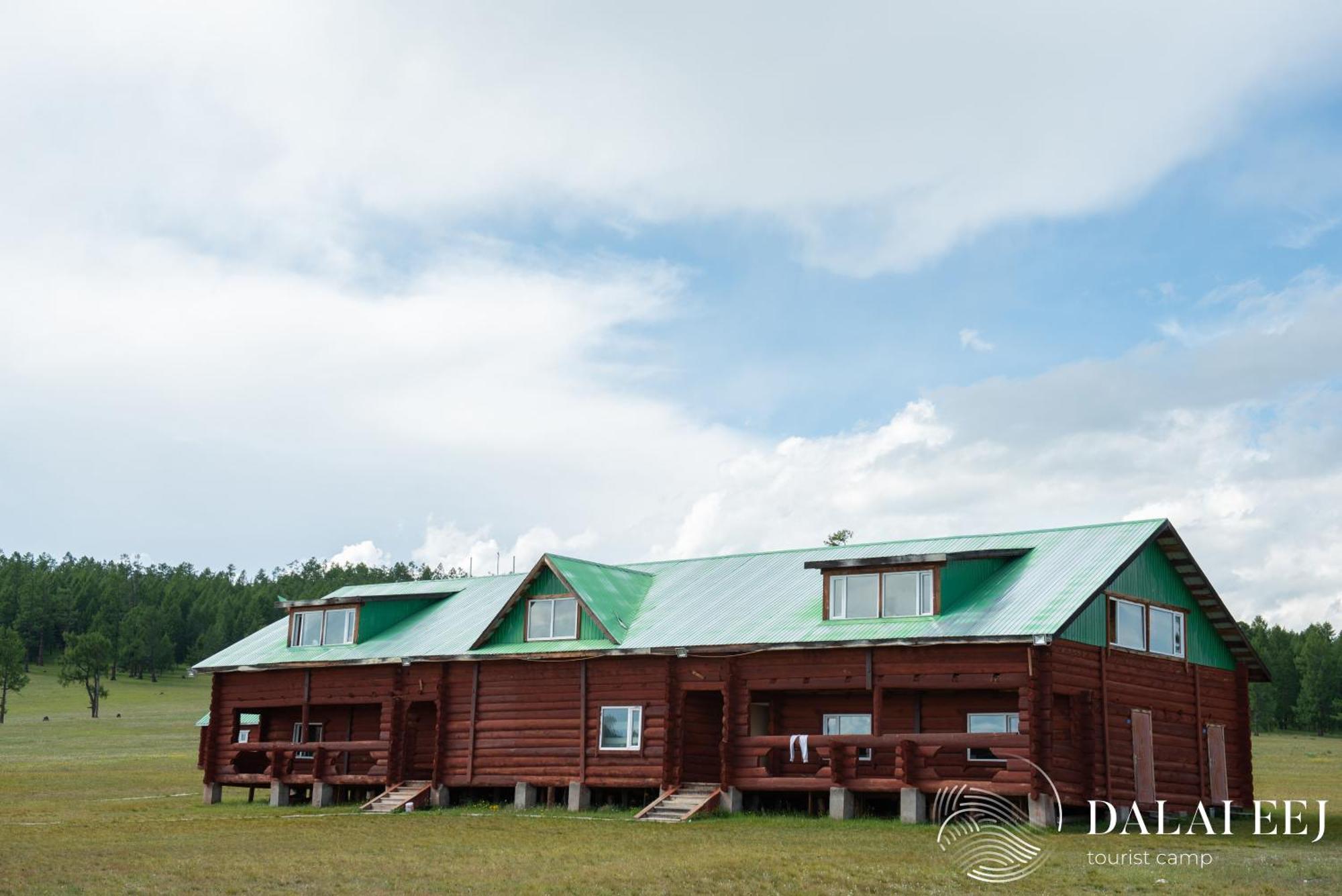 Dalai Eej Resort On Pristine Khuvsgul Lake Khyaktil Exterior photo