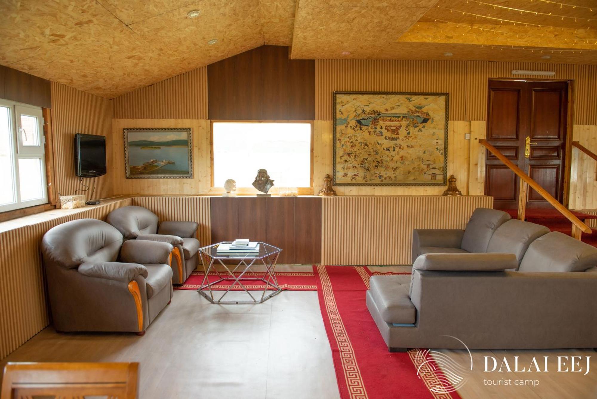 Dalai Eej Resort On Pristine Khuvsgul Lake Khyaktil Exterior photo